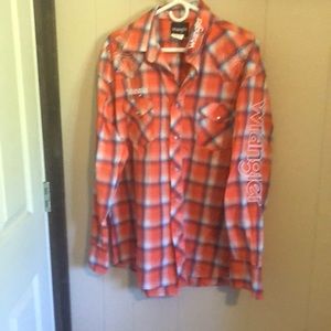 Men’s Wrangler Shirt